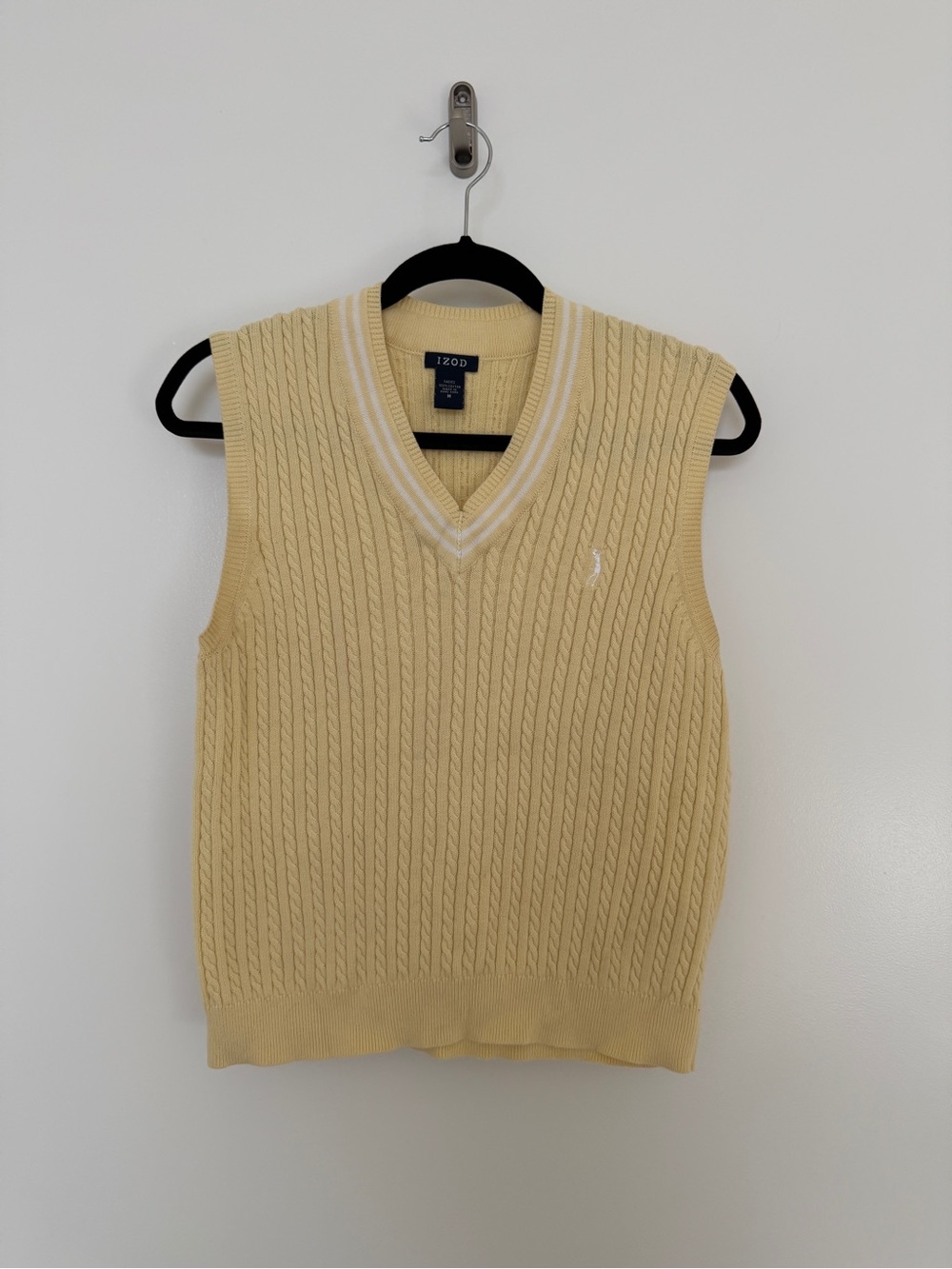 Izod Butter Yellow Cable-Knit V-Neck Sweater Vest with White Trim